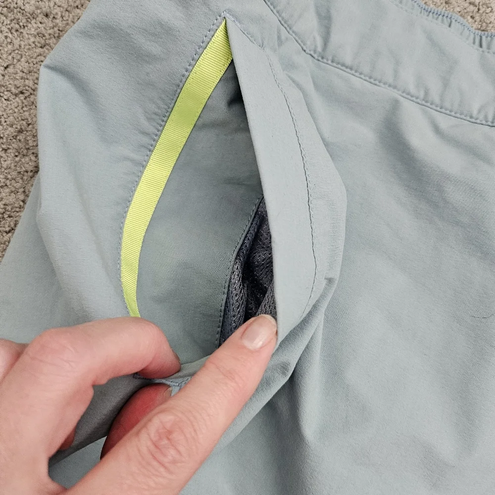 2/$25 NWT Helly Hansen sz34 Men's Light Blue Shorts - Picture 2 of 12